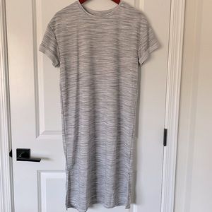 Grey and White Cotton Short Sleeve Dress